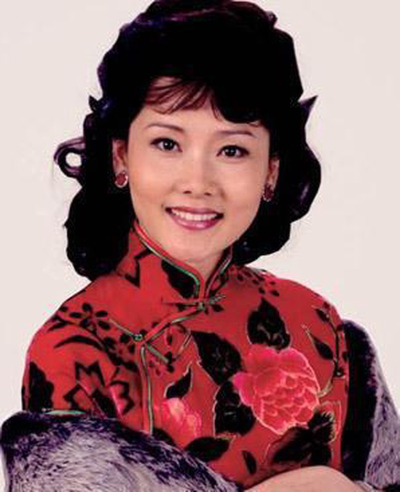 何赛飞